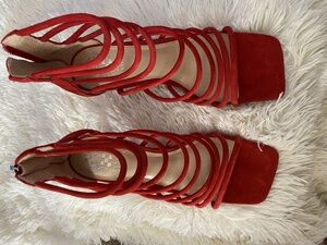 Vince Camuto Ambaritan Cherry Berry True Dress Sandal size 6.5